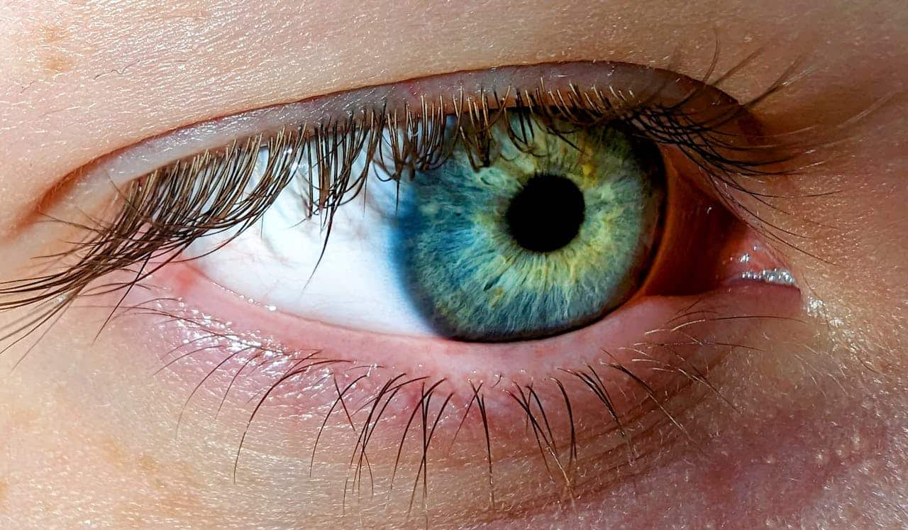 Detailed eye close-up symbolizing EMDR therapy and bilateral stimulation for anxiety processing